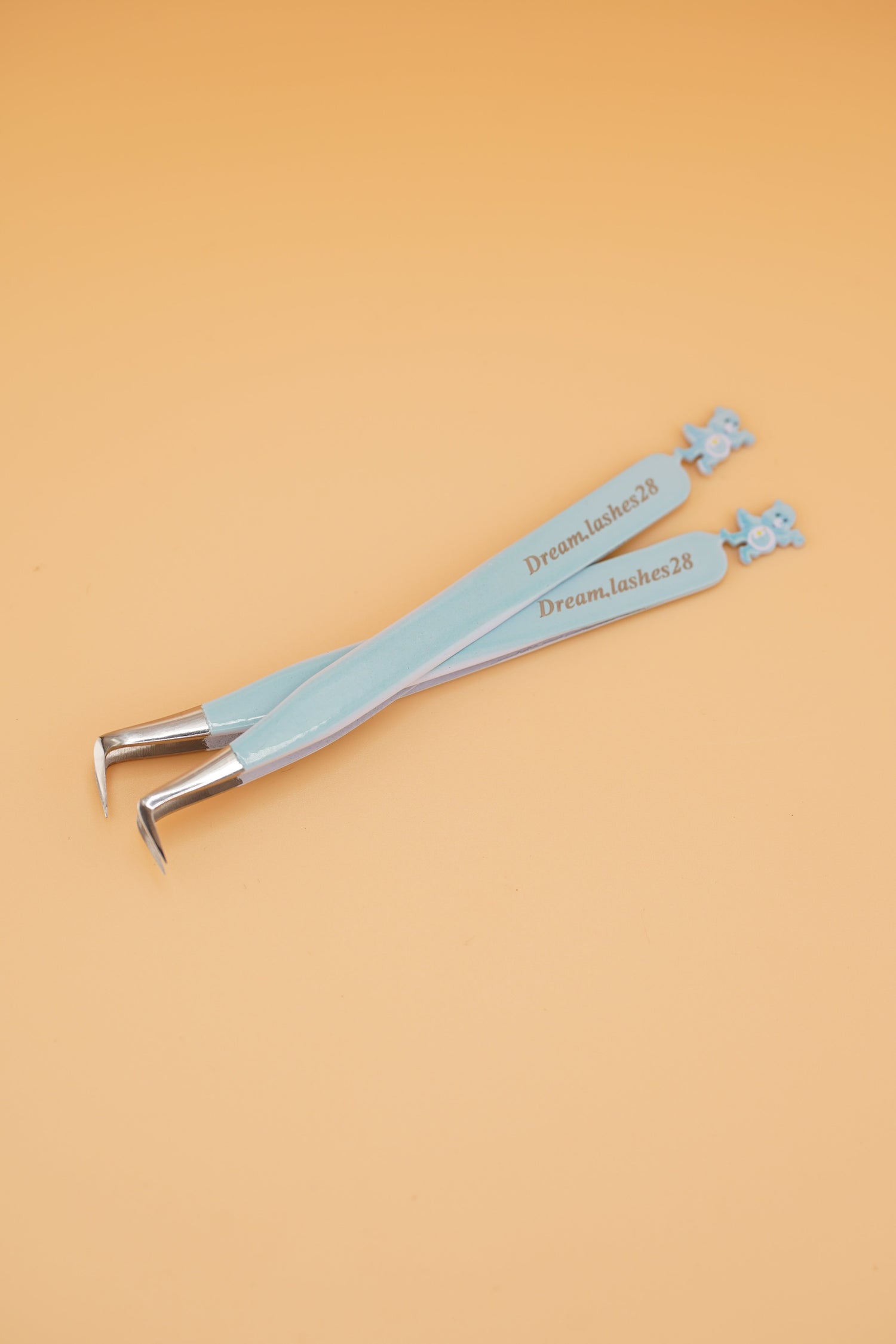 Tweezers