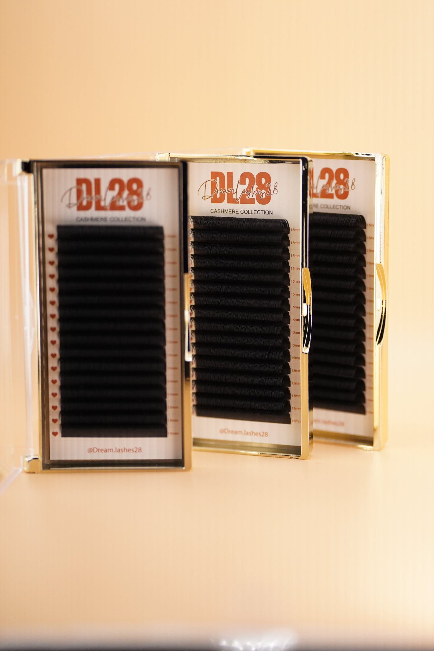 Lash Trays