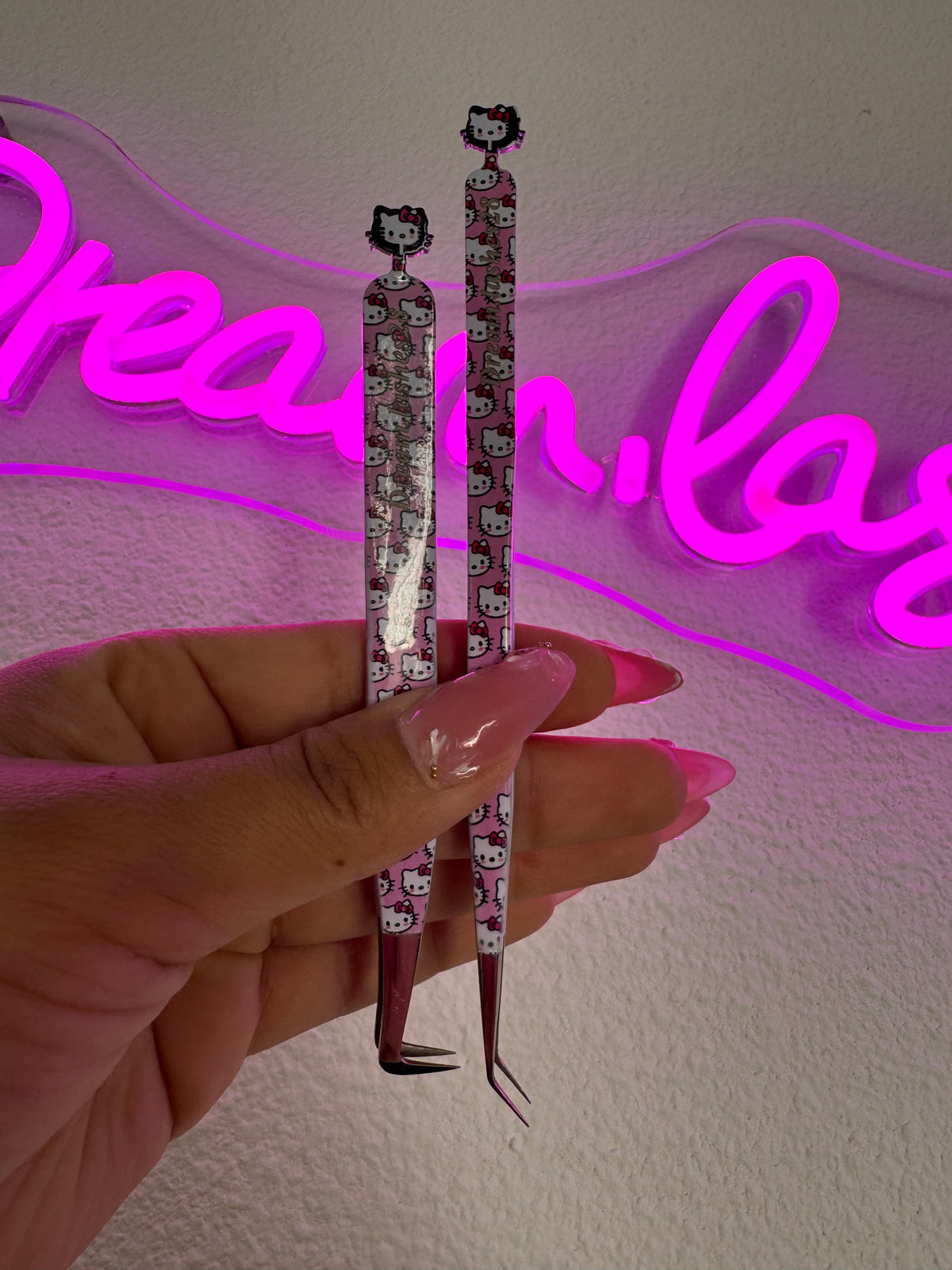 Hello Kitty tweezers