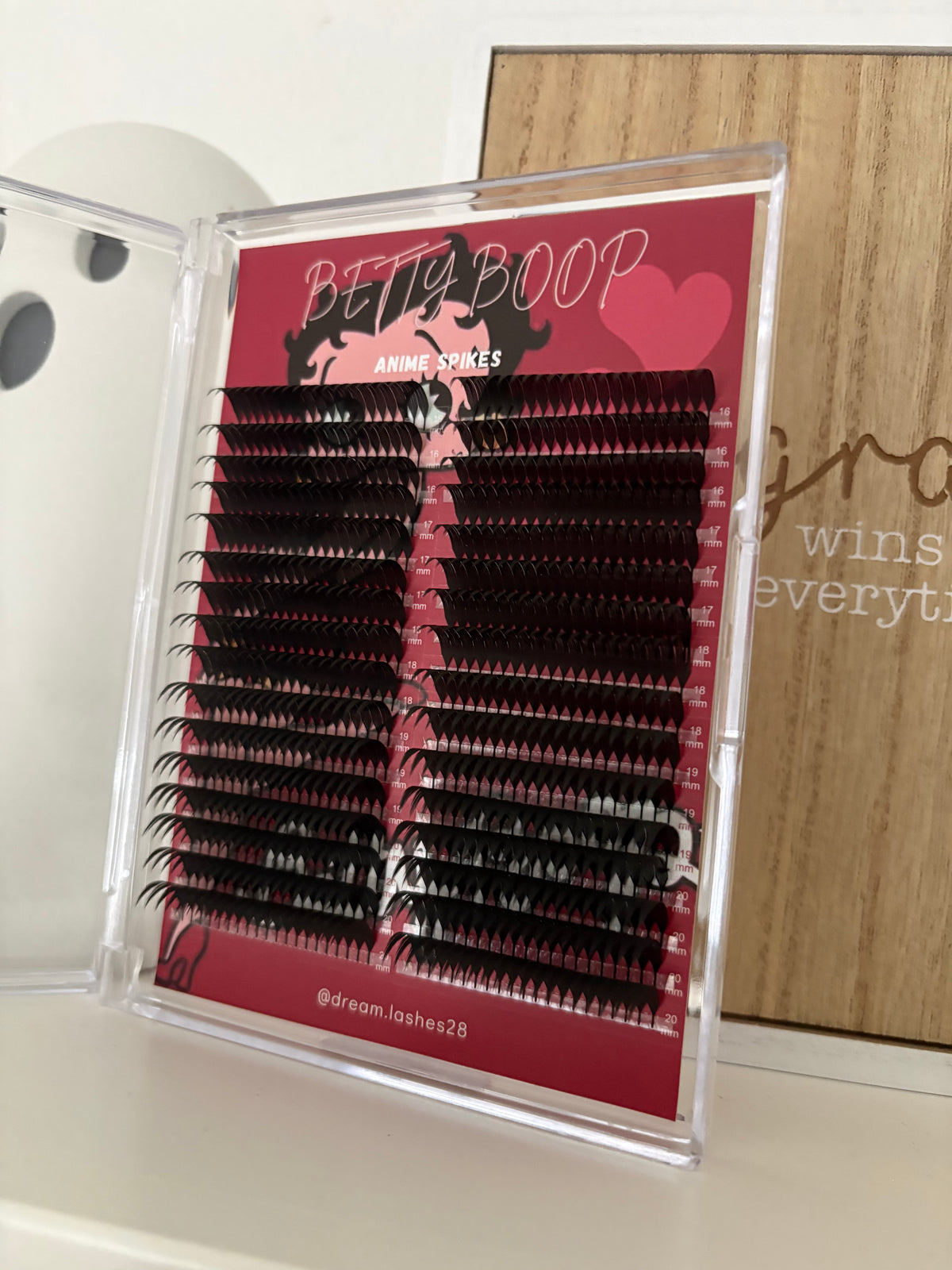 Anime Spikes 0.05 CC